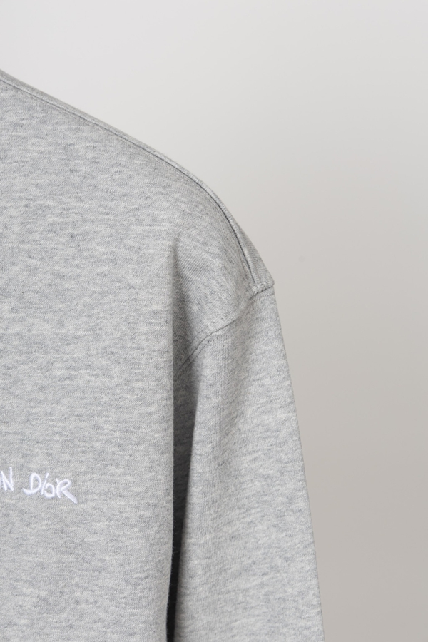 ブランドパーカー側面デザイン